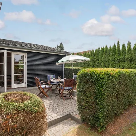 Siem - 650m From The Sea In Lolland- Falster And Mon By Interhome *